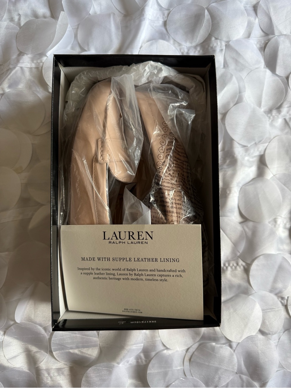 Ralph Lauren Nude Leather RL Logo Loafers - Picture 5 of 5